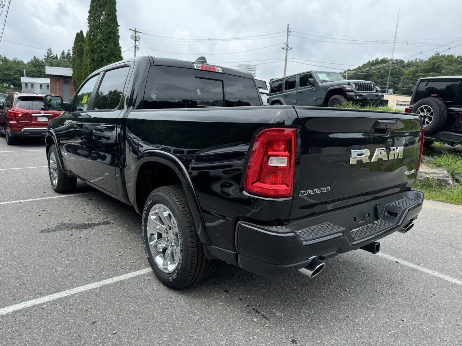 2025 Ram 1500 Big Horn 4x4 Crew Cab 57 Box 3