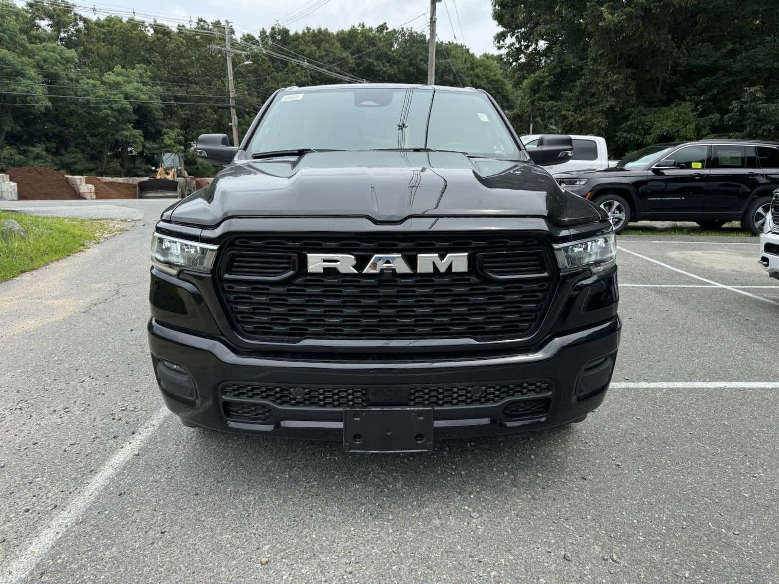 2025 Ram 1500 Big Horn 4x4 Crew Cab 57 Box 6