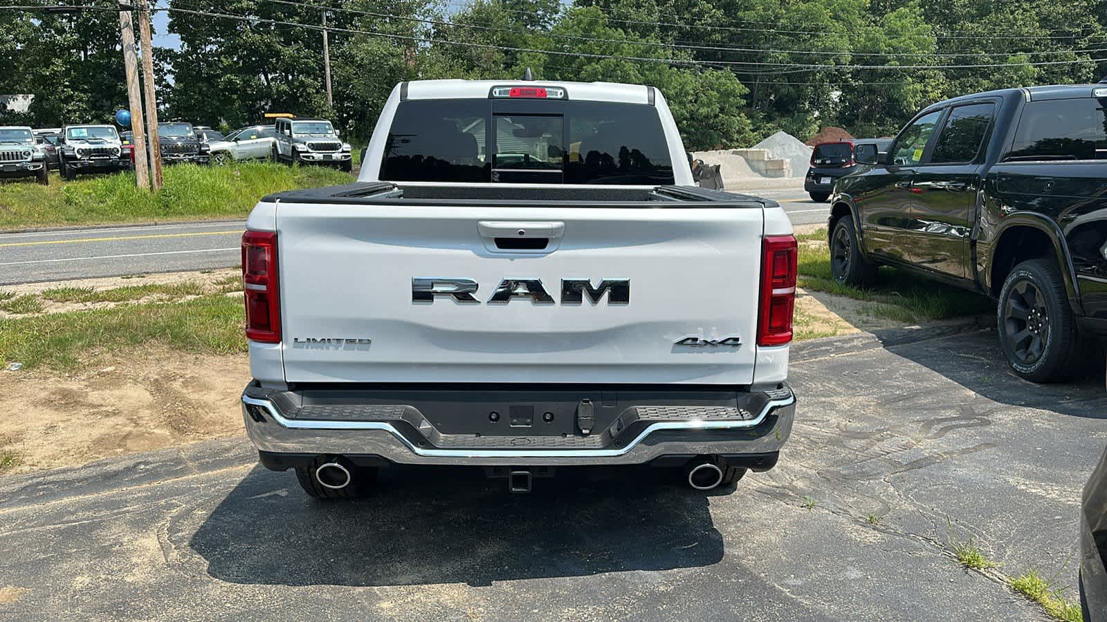 2025 Ram 1500 Limited 4x4 Crew Cab 57 Box 3