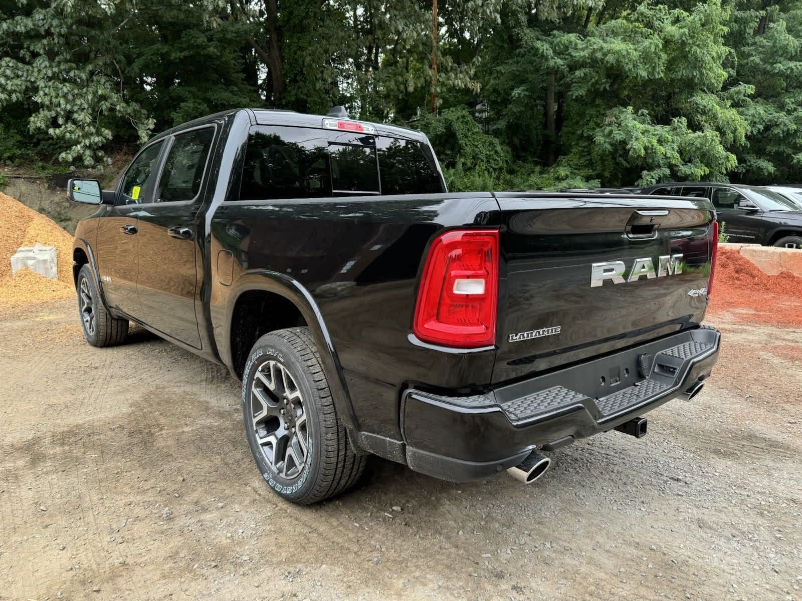 2025 Ram 1500 Laramie 4x4 Crew Cab 57 Box 2