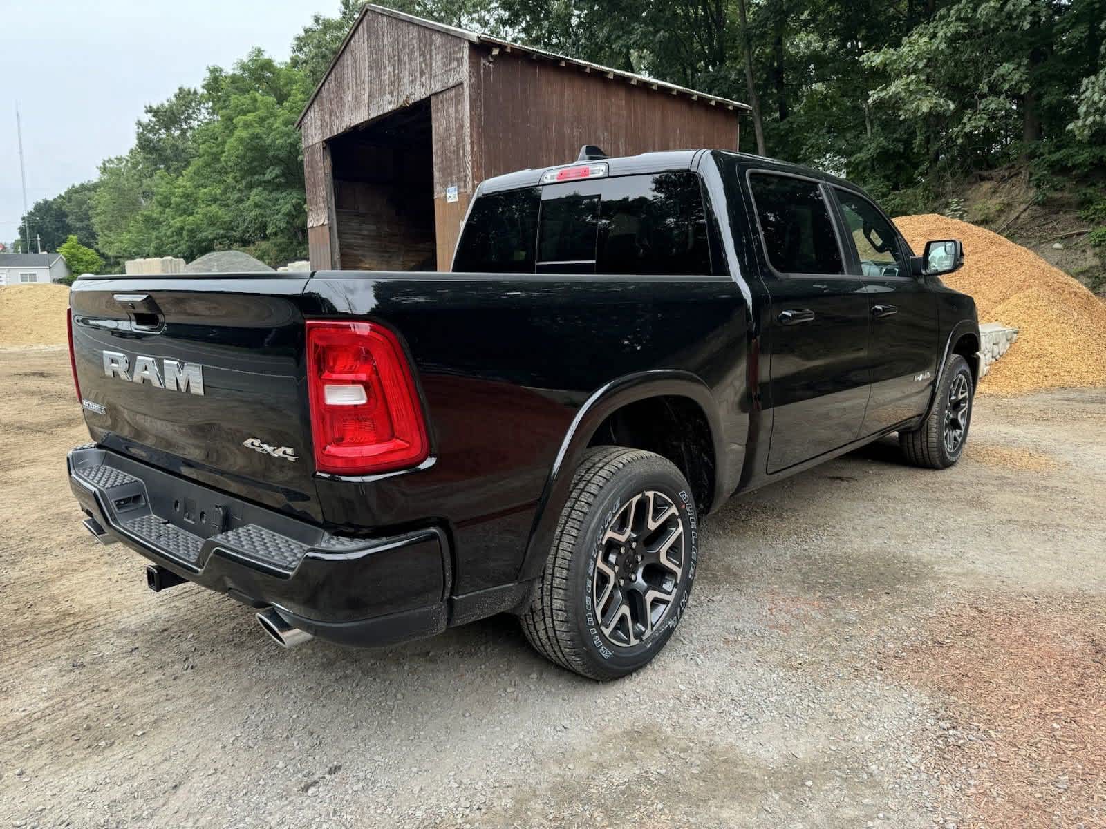 2025 Ram 1500 Laramie 4x4 Crew Cab 57 Box 4