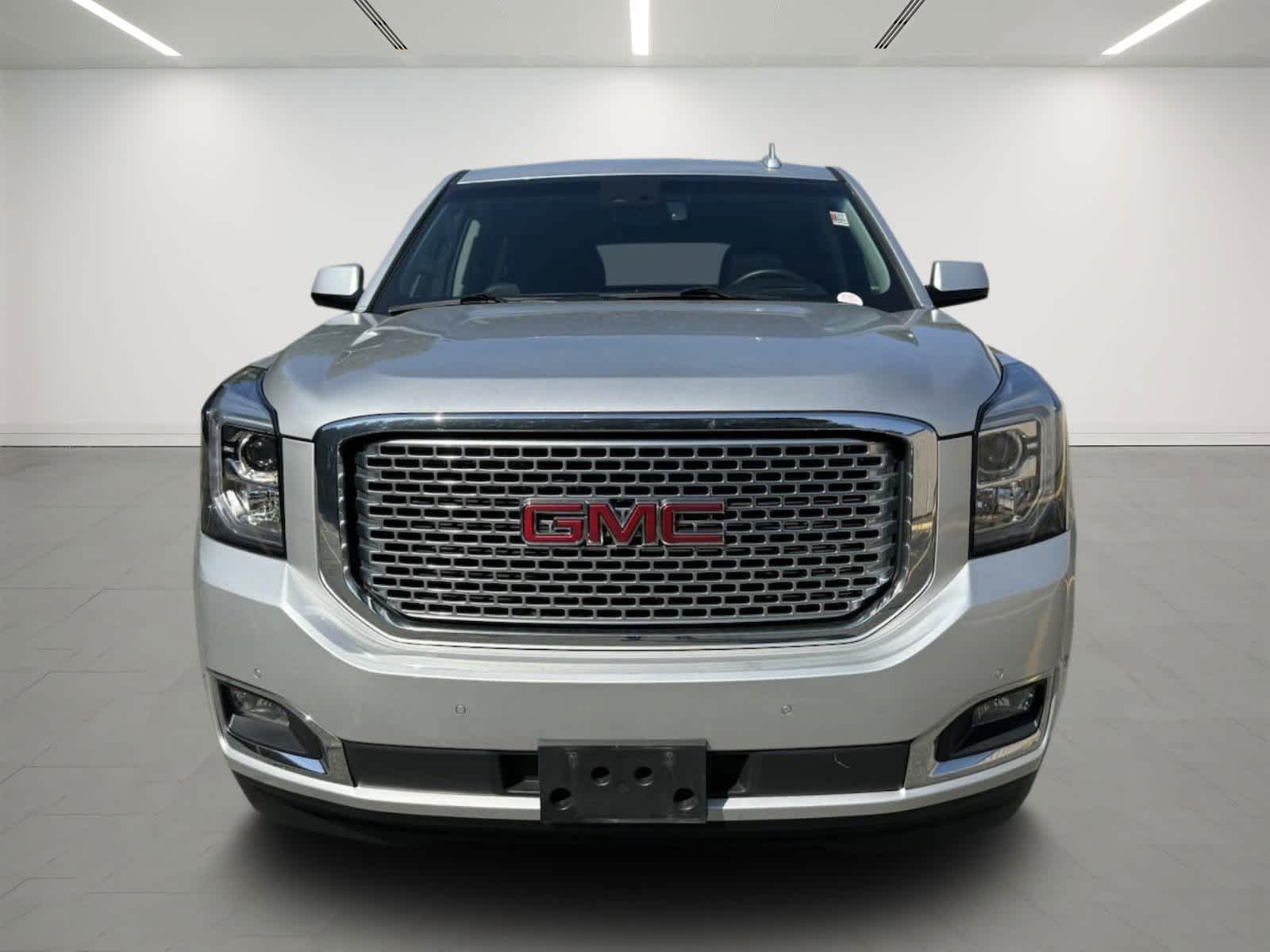 2017 GMC Yukon Denali 6