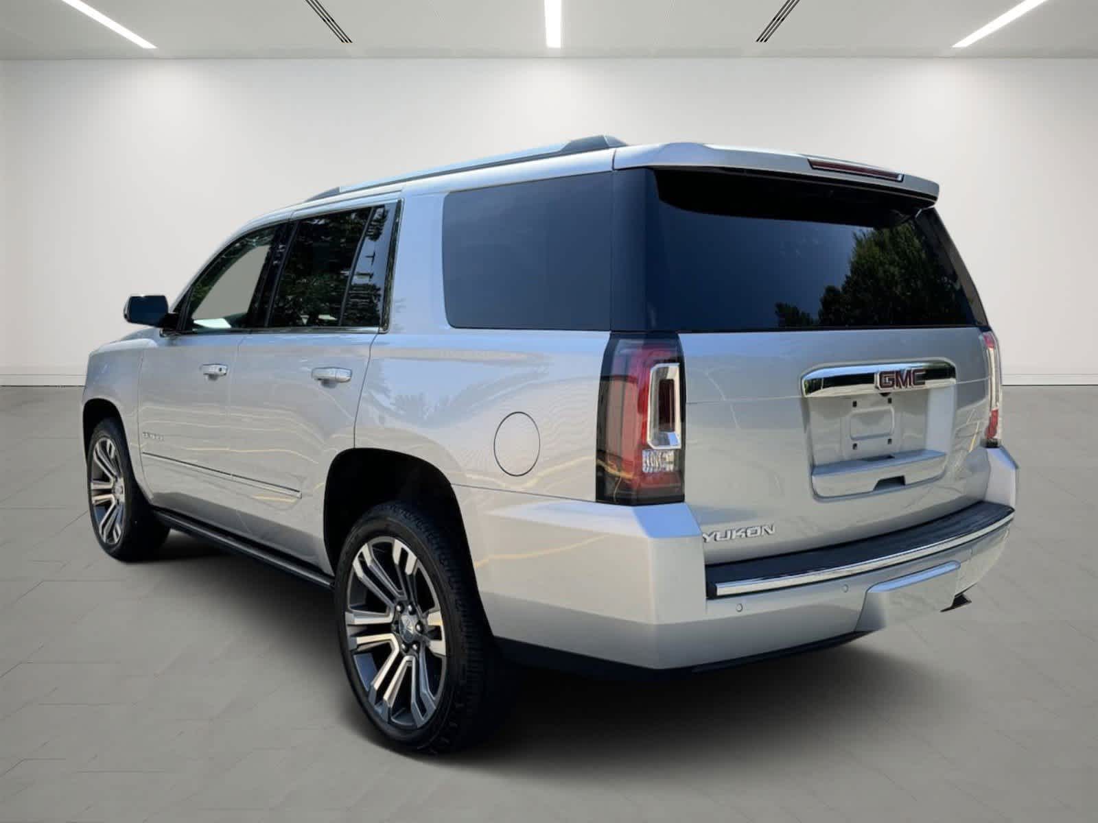 2017 GMC Yukon Denali 2