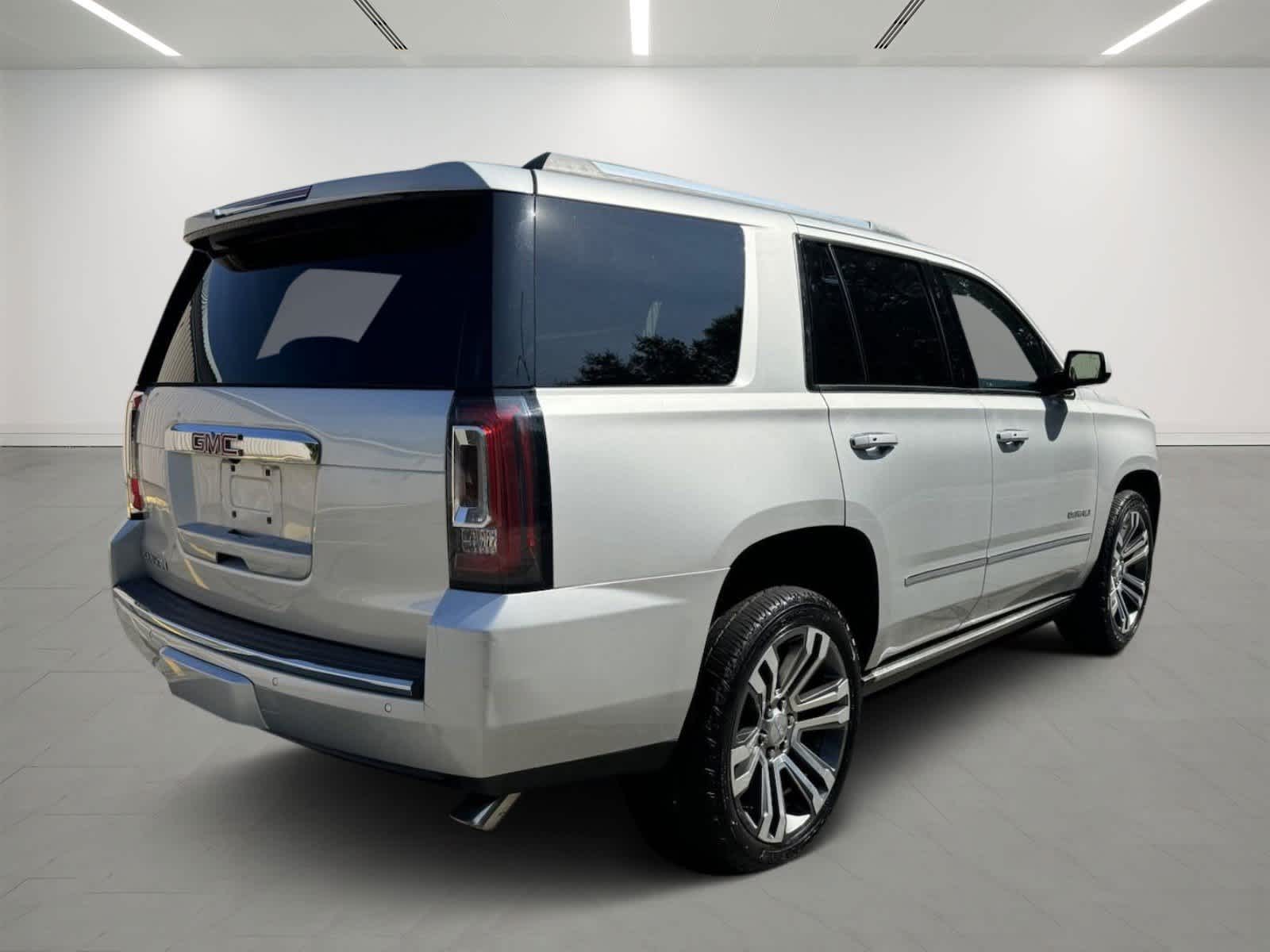 2017 GMC Yukon Denali 4