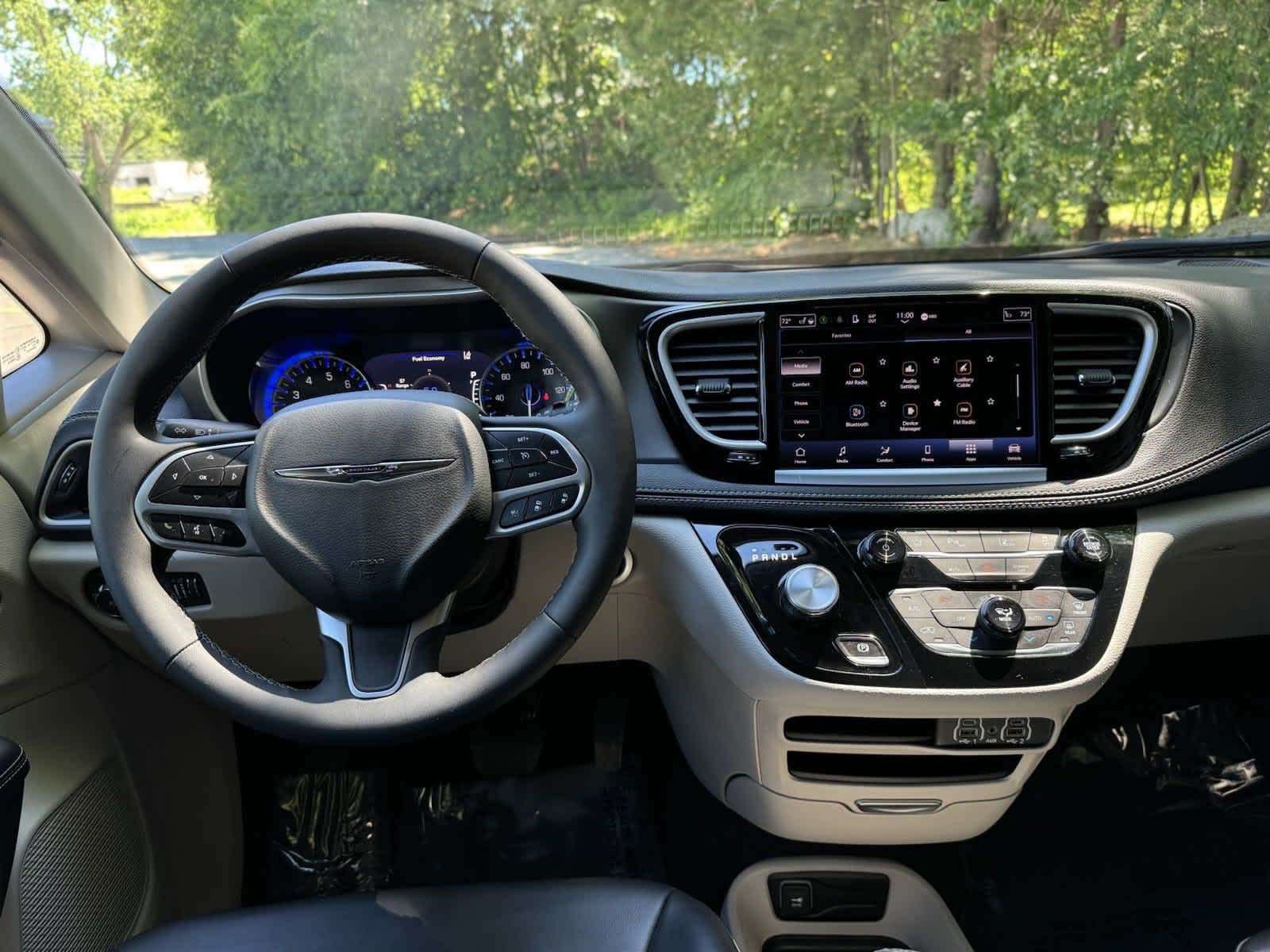 2023 Chrysler Pacifica Touring L 16