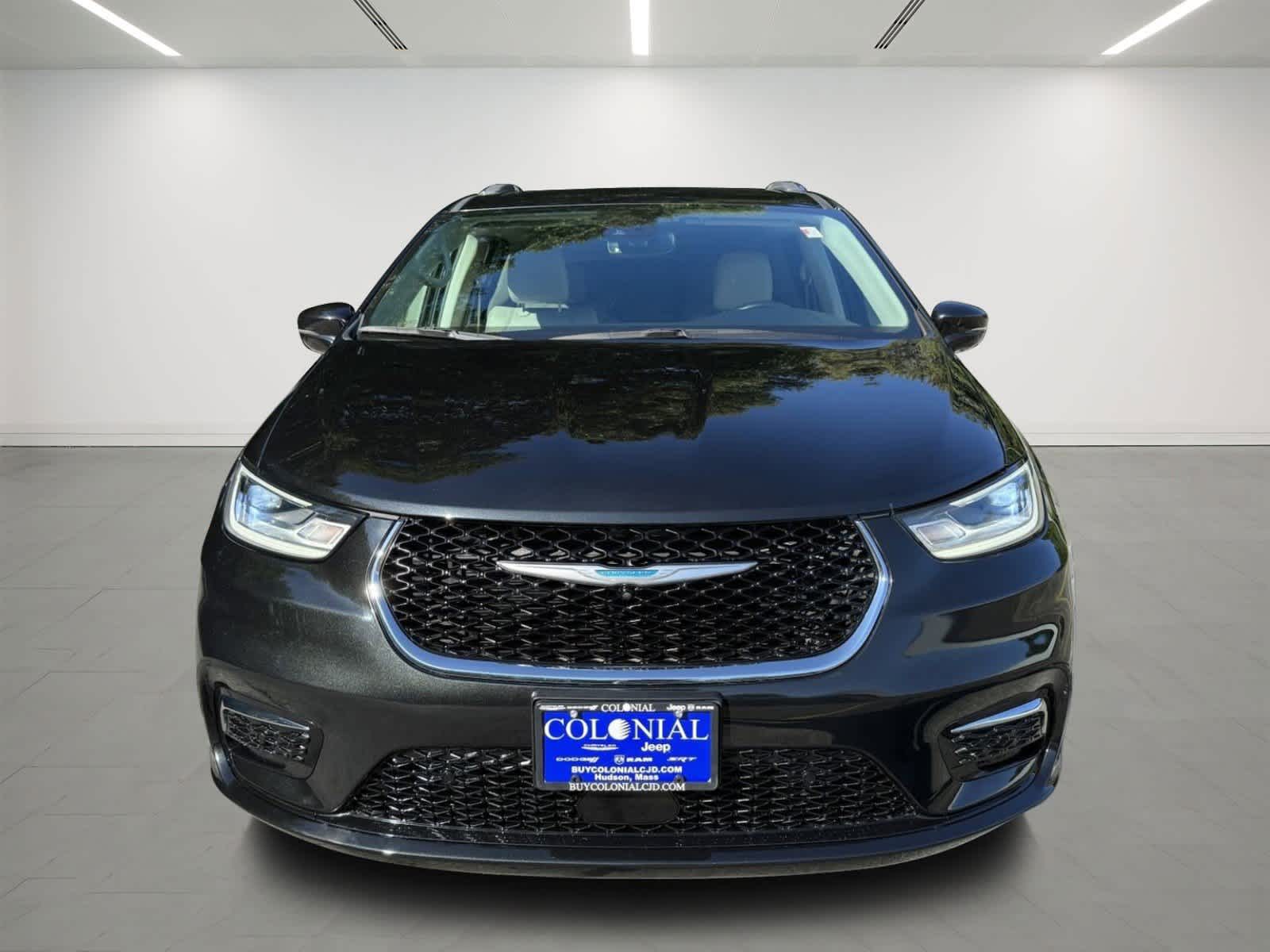 2021 Chrysler Pacifica Hybrid Touring L 6