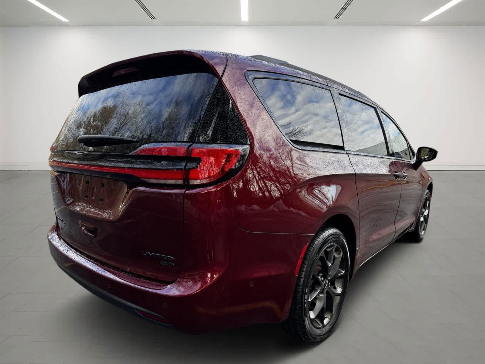 2021 Chrysler Pacifica Limited 4