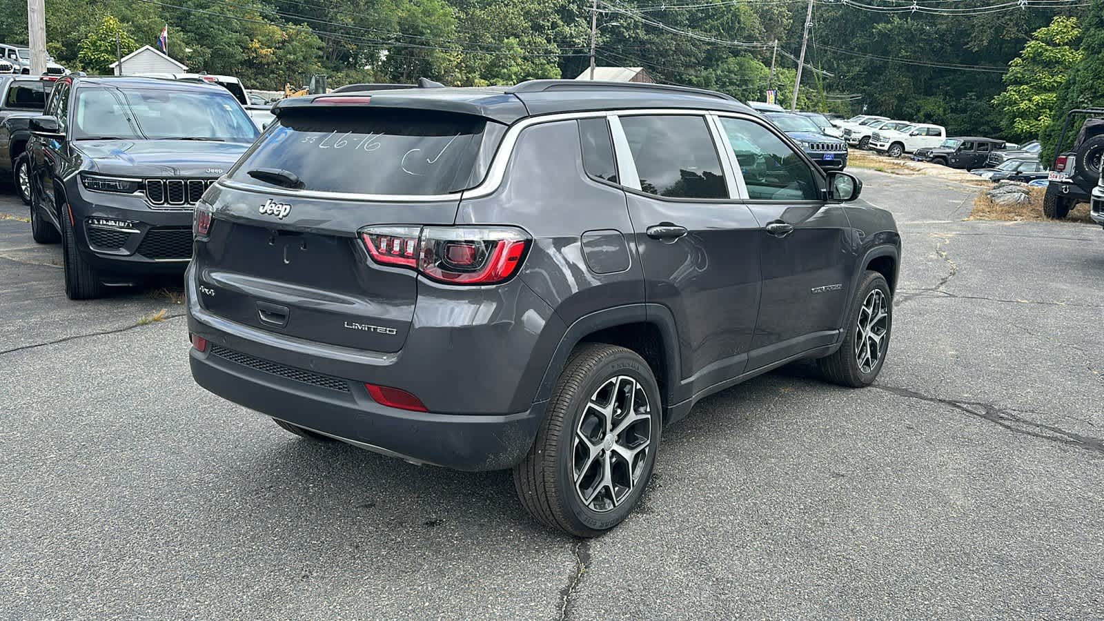 2024 Jeep Compass Limited 4