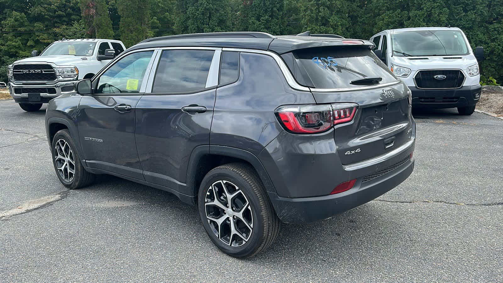 2024 Jeep Compass Limited 2