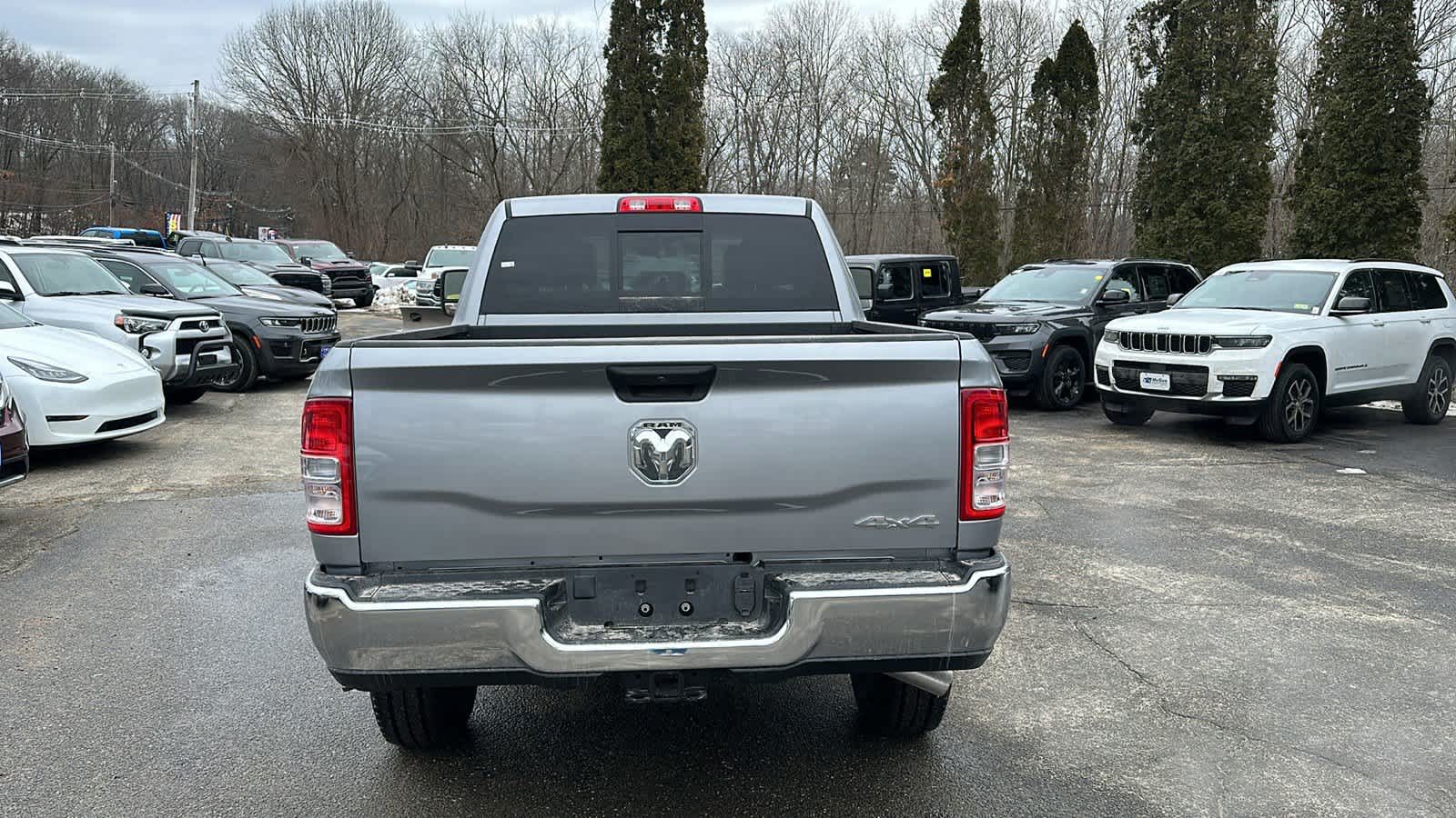 2024 Ram 2500 Tradesman 4x4 Crew Cab 64 Box 3