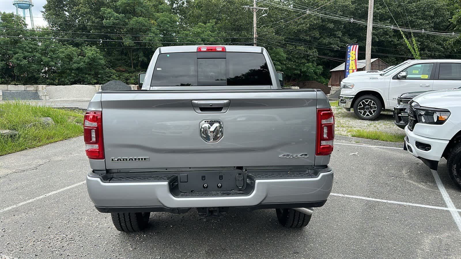 2024 Ram 2500 Laramie 4x4 Crew Cab 64 Box 3