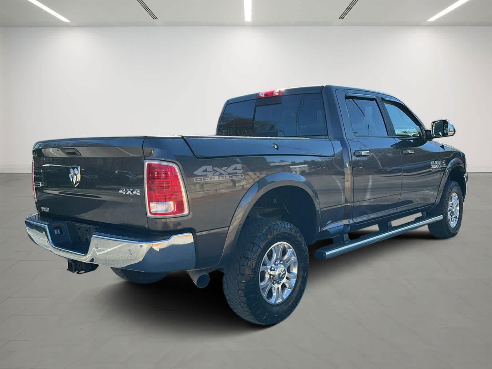 2018 Ram 2500 Laramie 4x4 Crew Cab 64 Box 4