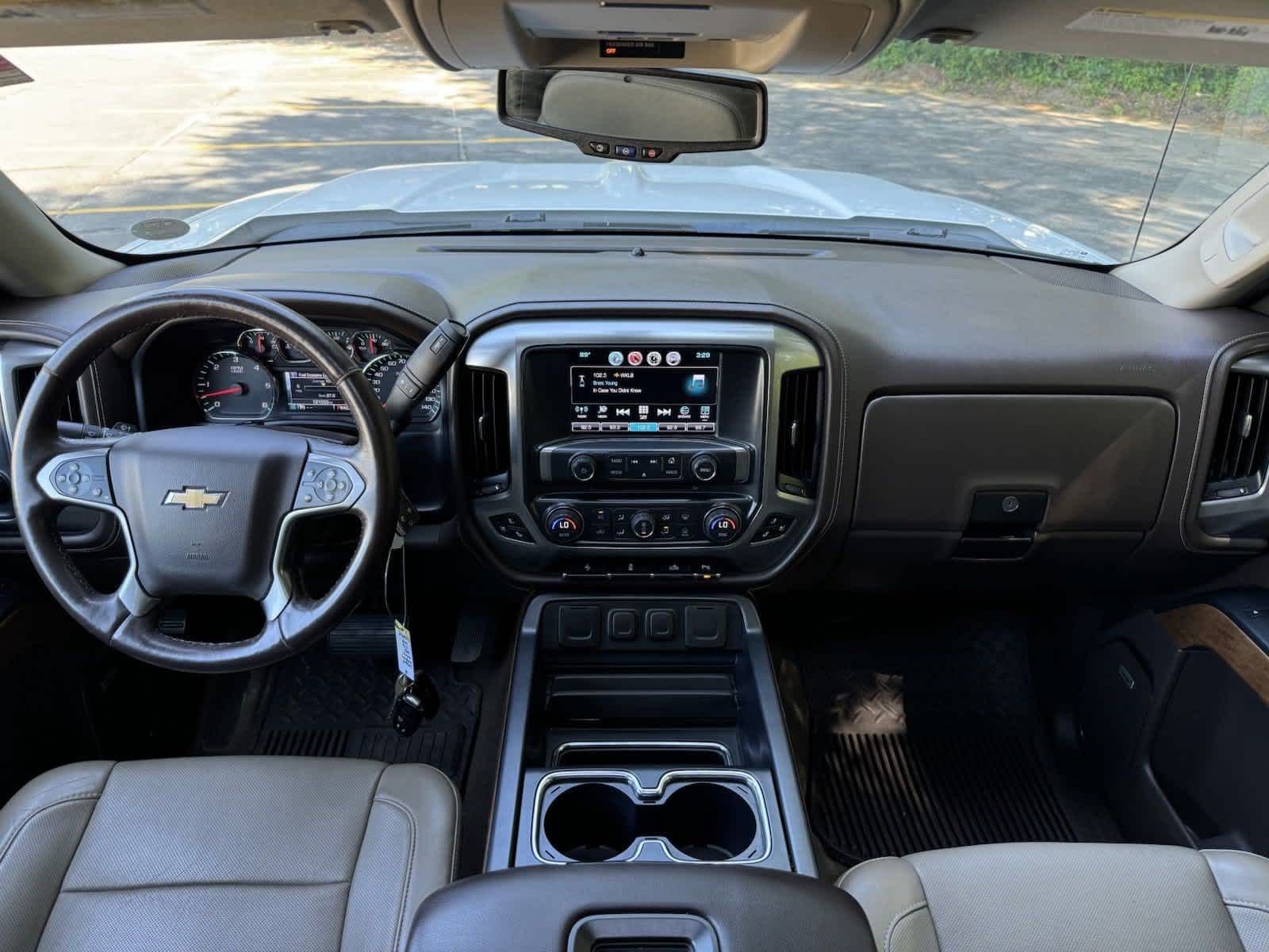 2016 Chevrolet Silverado 1500 LTZ 4WD Crew Cab 143.5 17