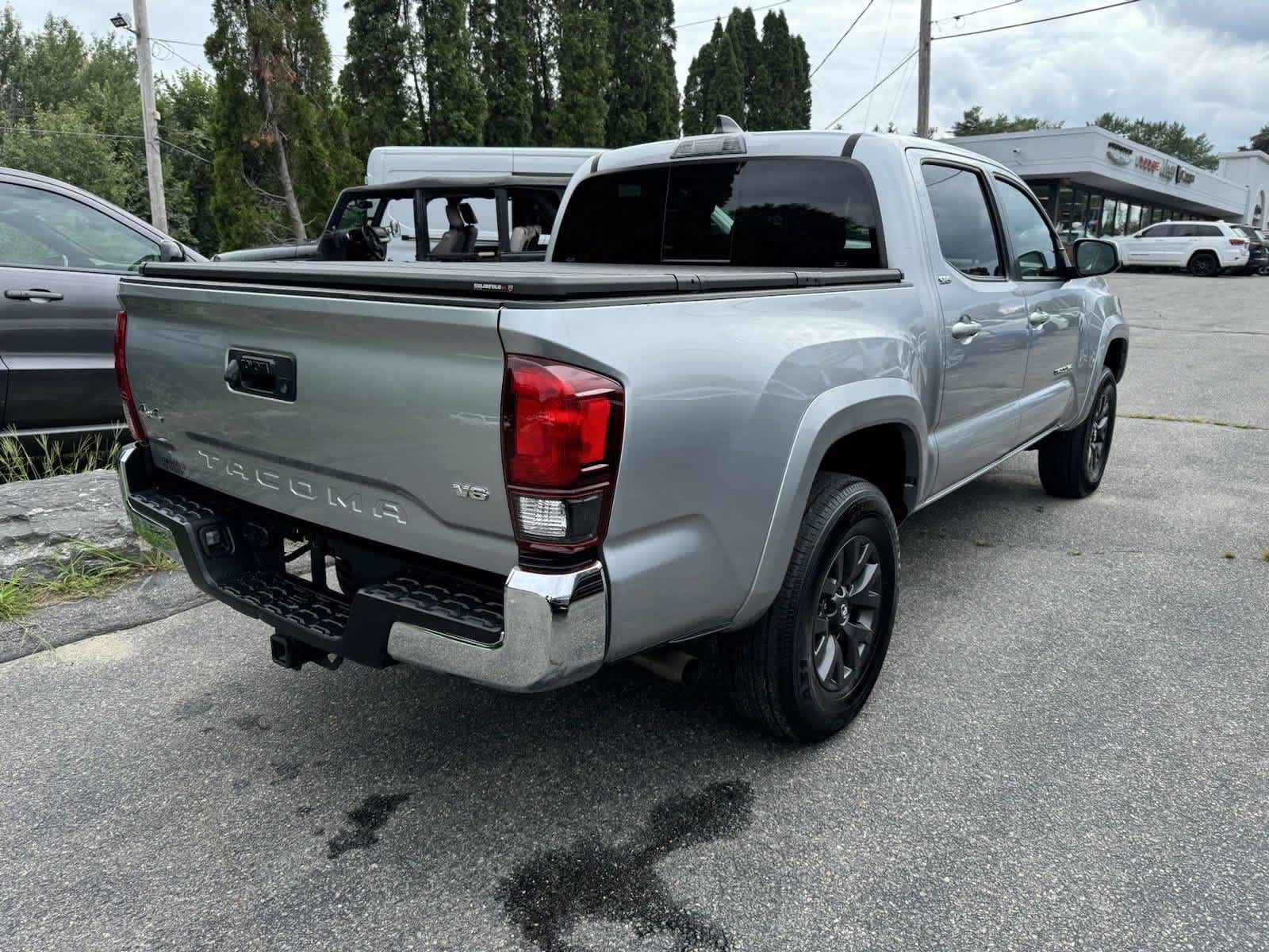 2023 Toyota Tacoma SR5 Double Cab 5 Bed V6 AT 11