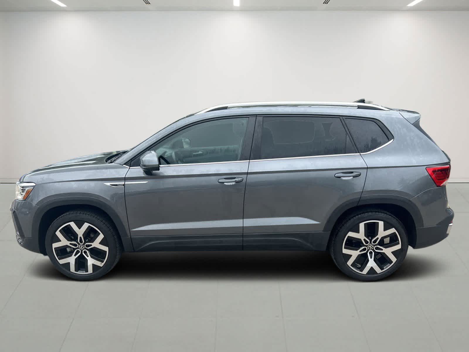 2022 Volkswagen Taos SEL 4