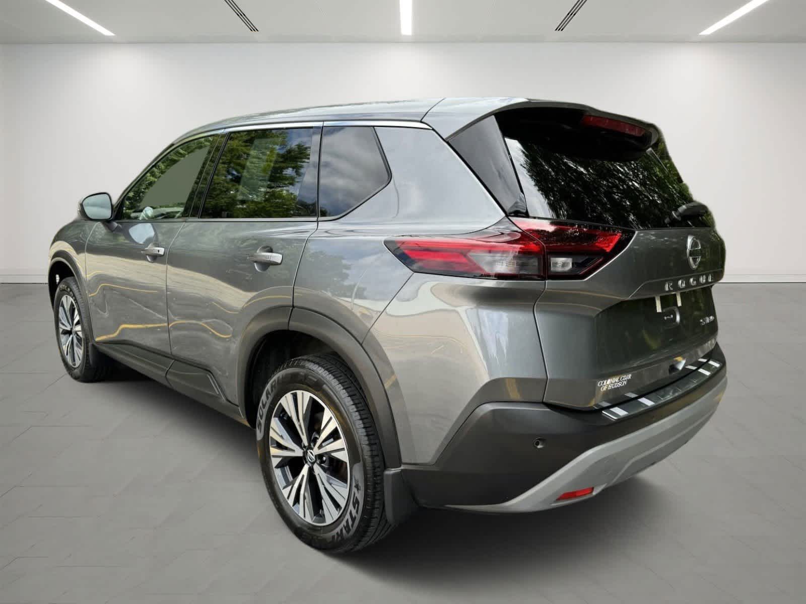 2021 Nissan Rogue SV 2