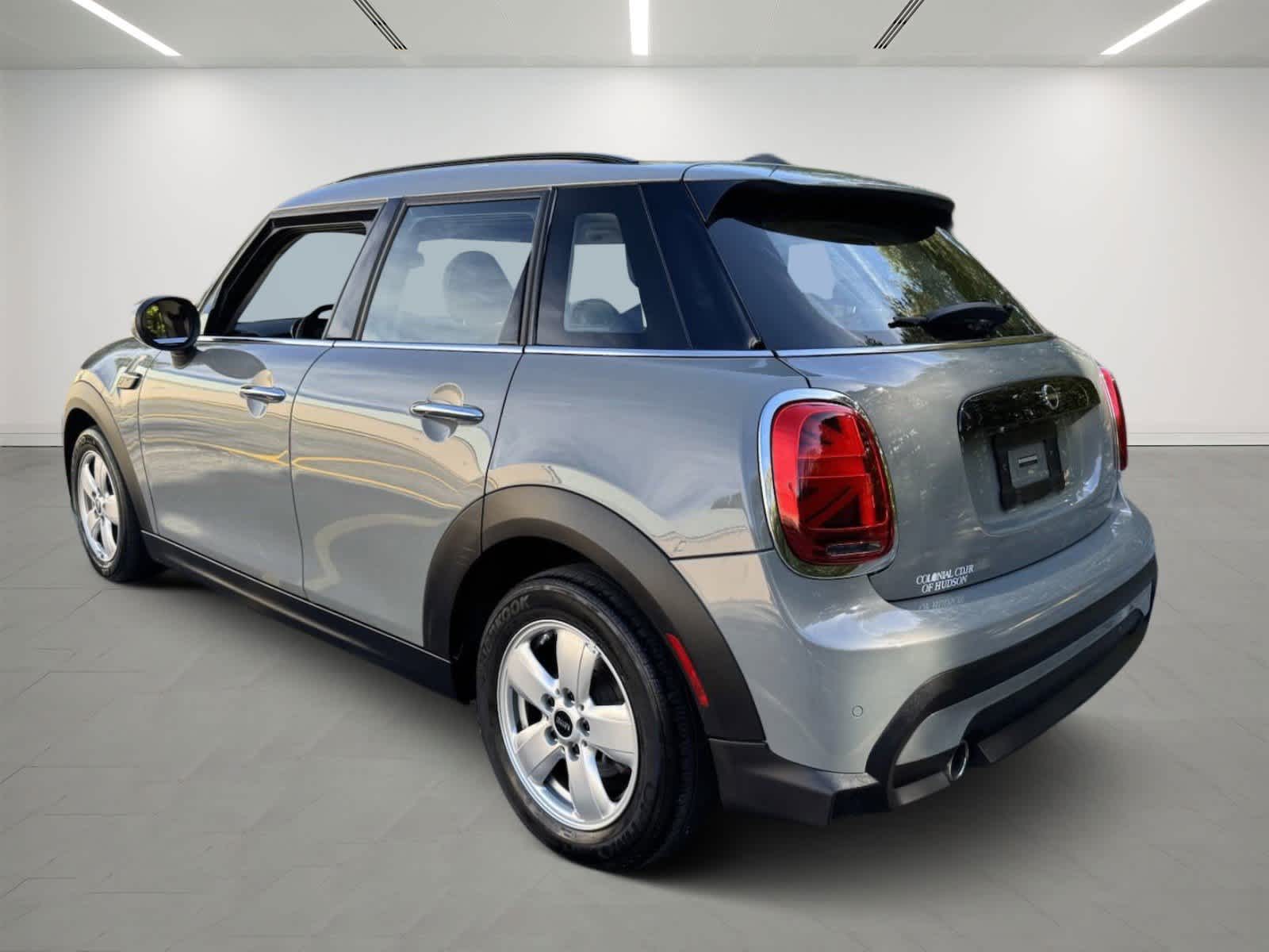 2022 MINI Hardtop 4 Door Cooper 2