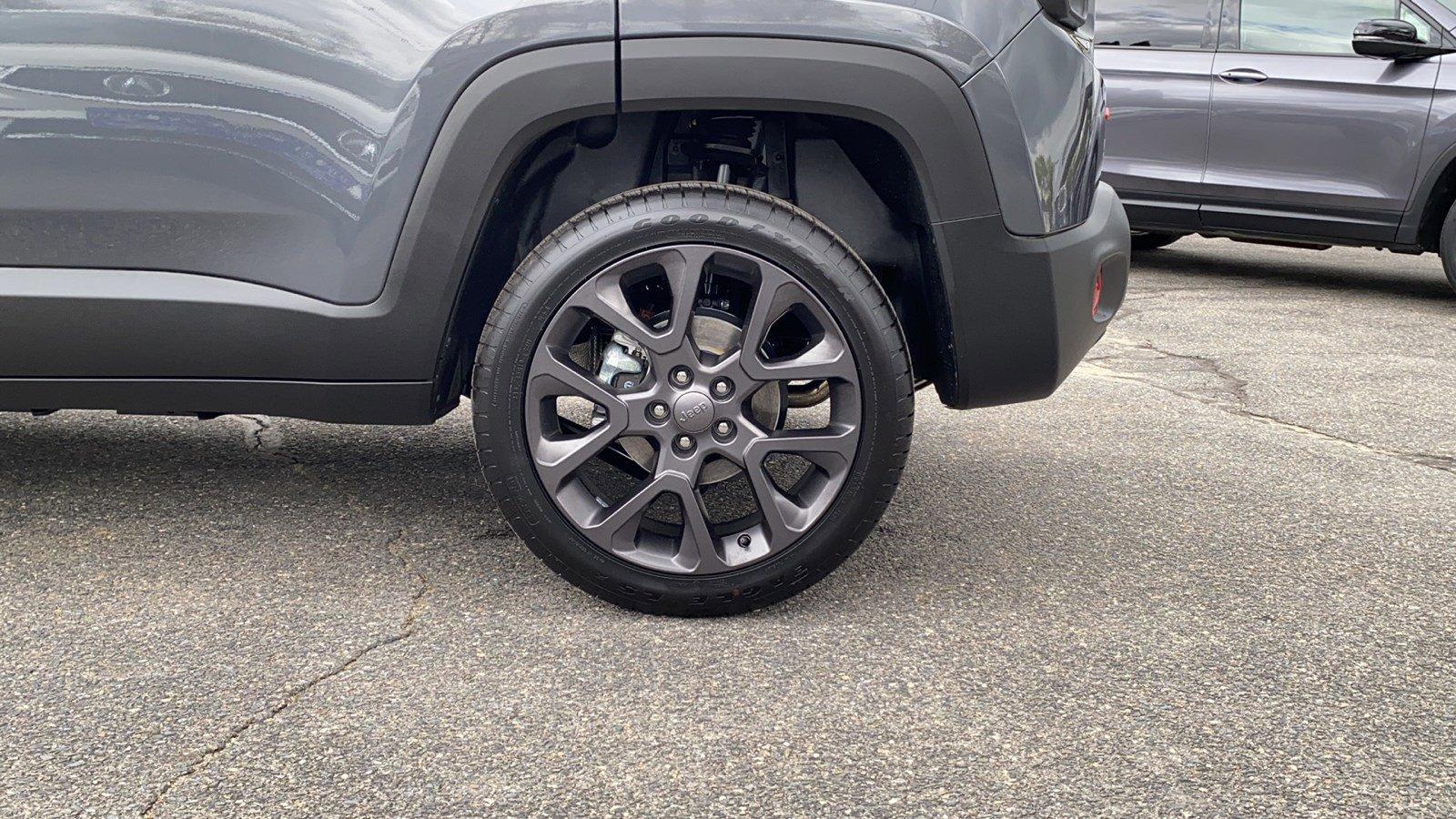 2023 Jeep Renegade Latitude 9