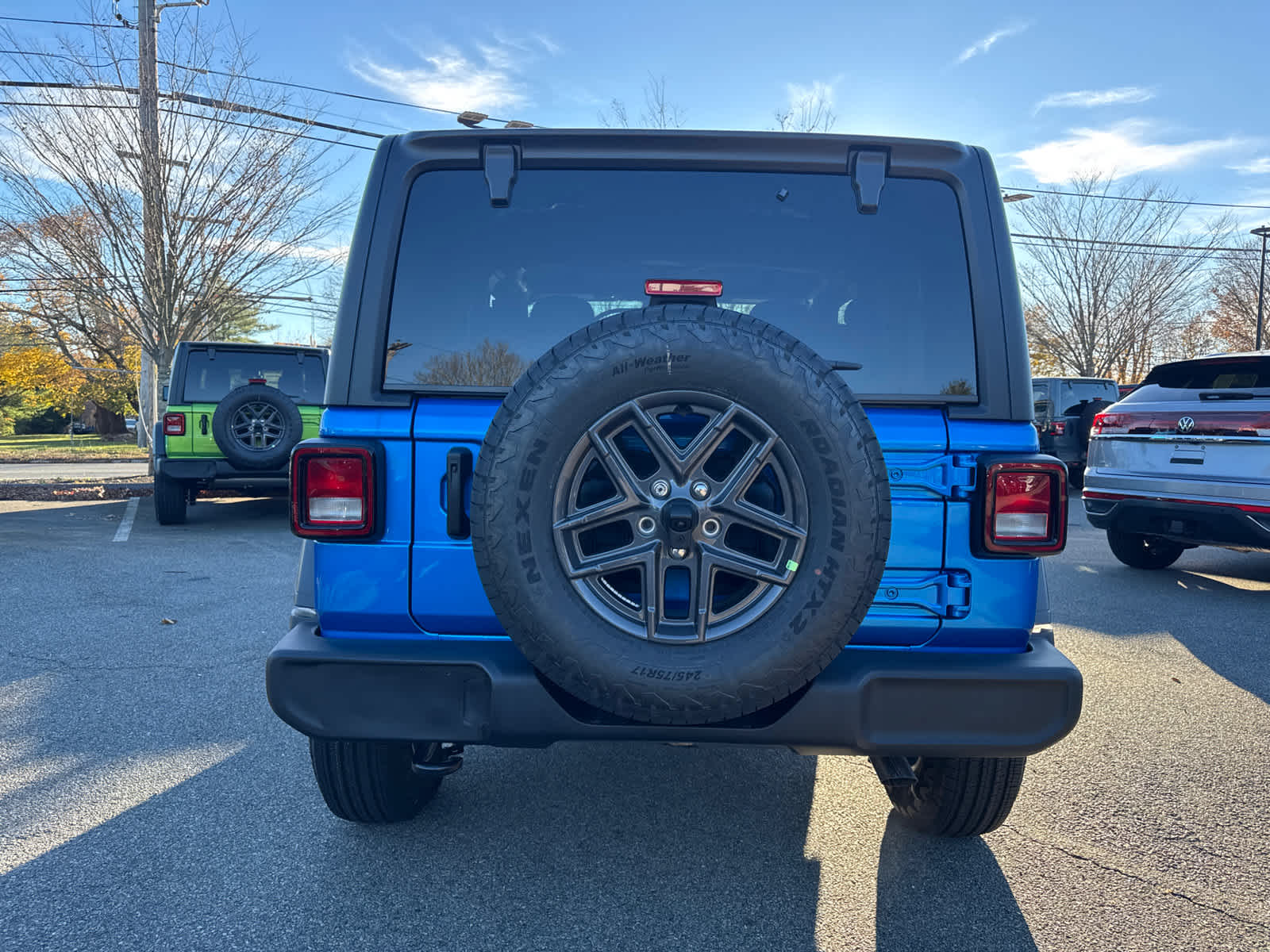 View vehicle photo 5