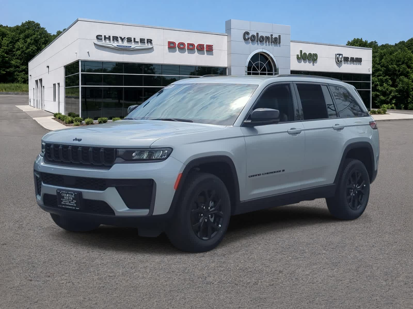 Silver Zynith 2026 Jeep Grand Cherokee SUV / Crossover Four-Wheel Drive 8-Speed Automatic
