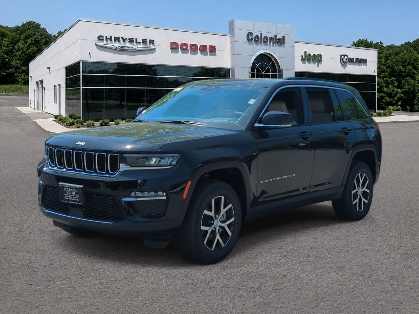 Diamond Black Crystal Pearlcoat 2025 Jeep Grand Cherokee SUV / Crossover Four-Wheel Drive 8-Speed Automatic