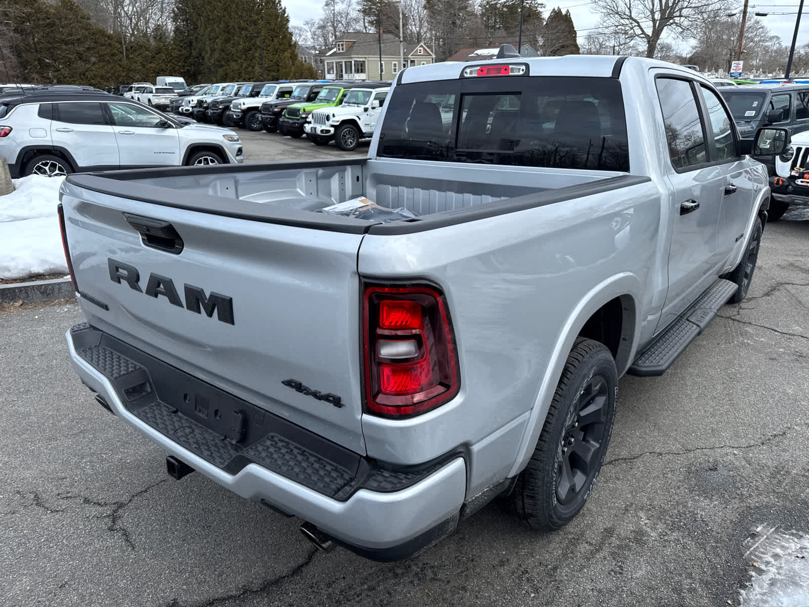 View vehicle photo 6