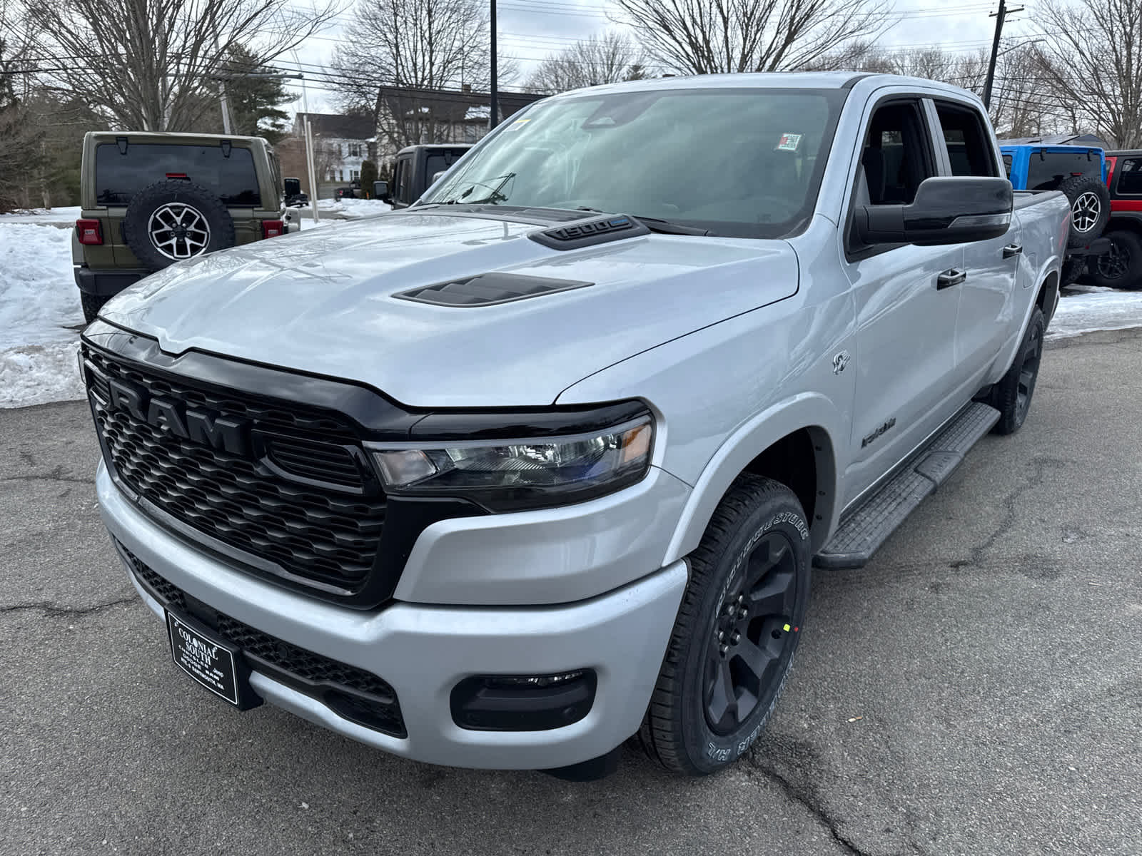 View vehicle photo 2
