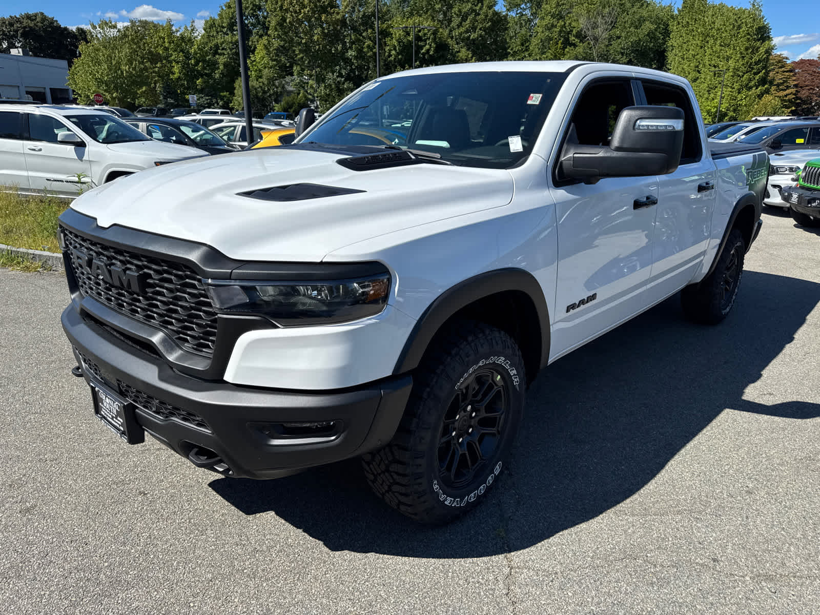 View vehicle photo 2