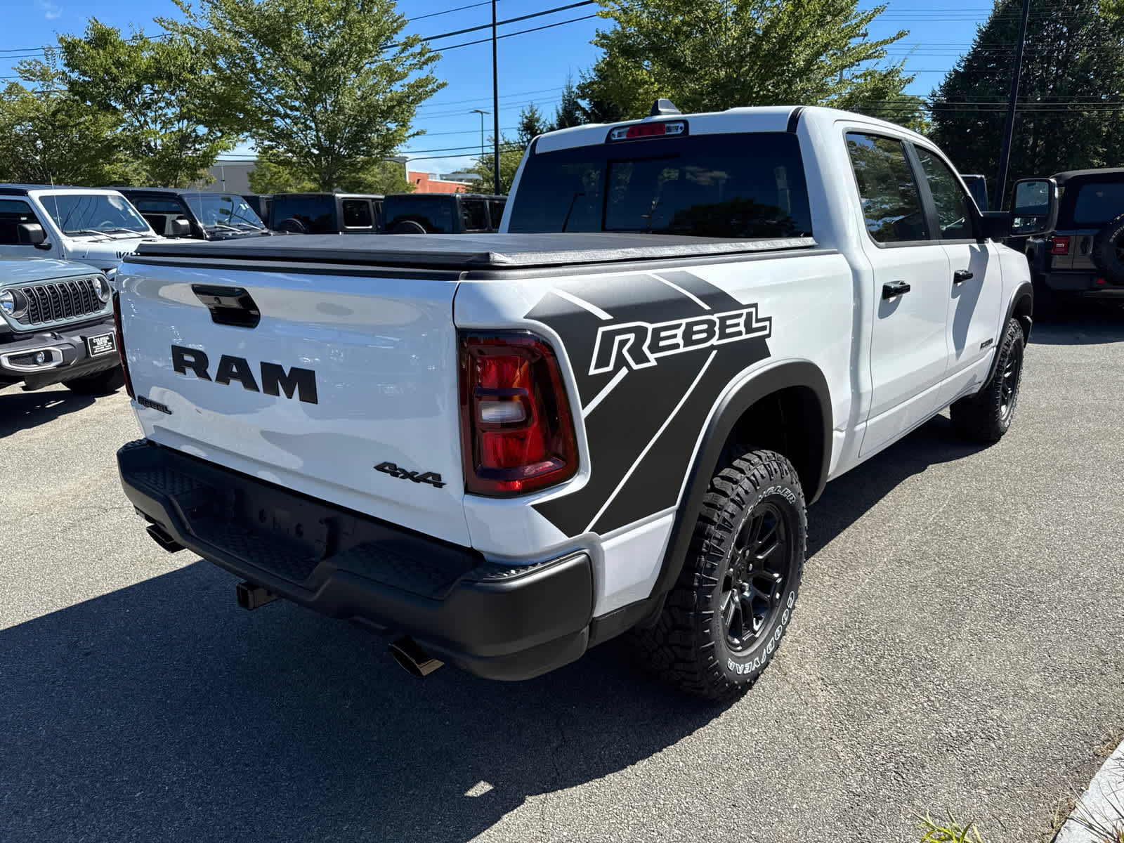 View vehicle photo 6