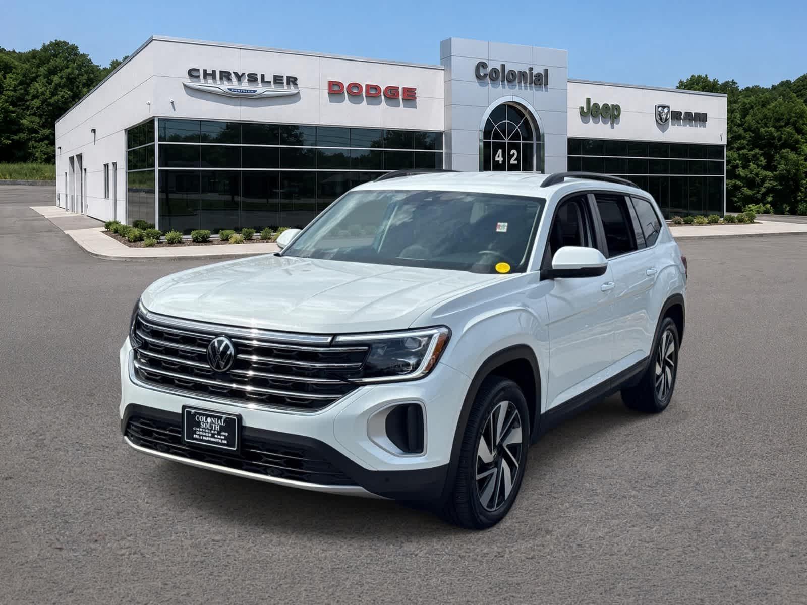 Pure White 2025 Volkswagen Atlas SUV / Crossover All-Wheel Drive 8-Speed Automatic