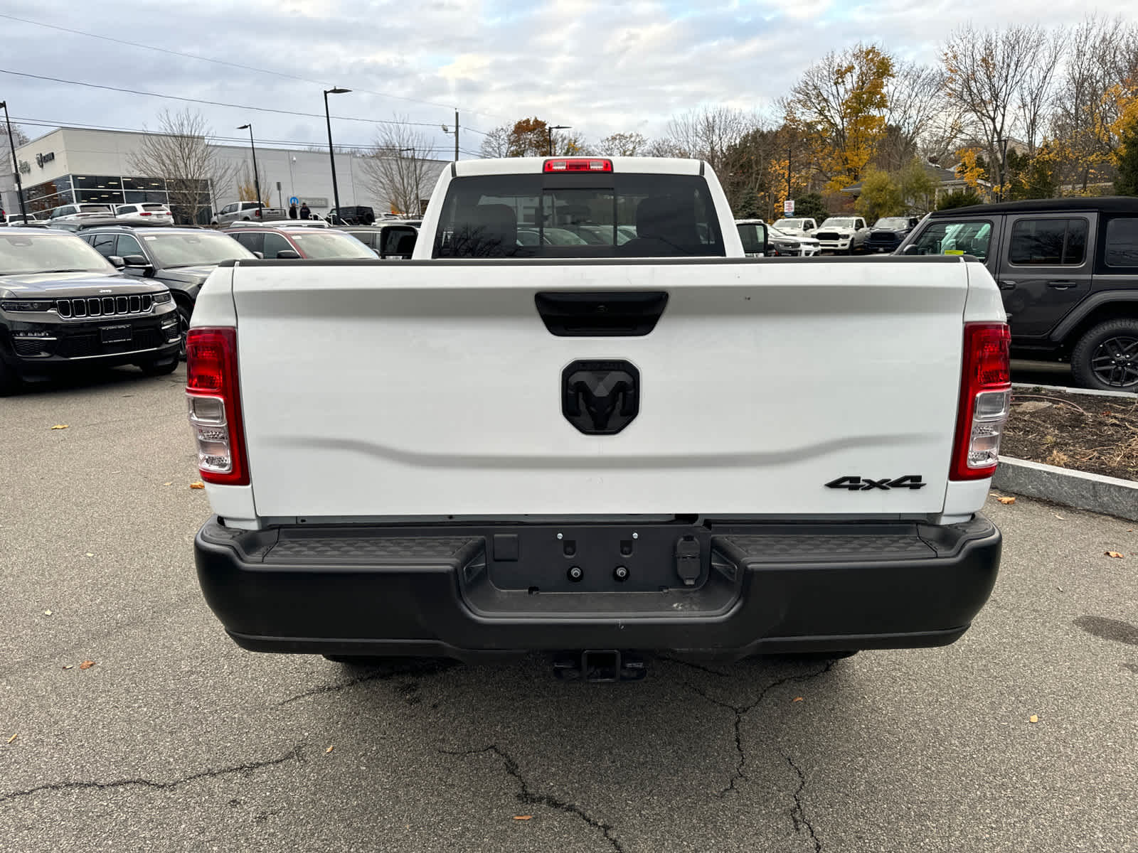 View vehicle photo 5