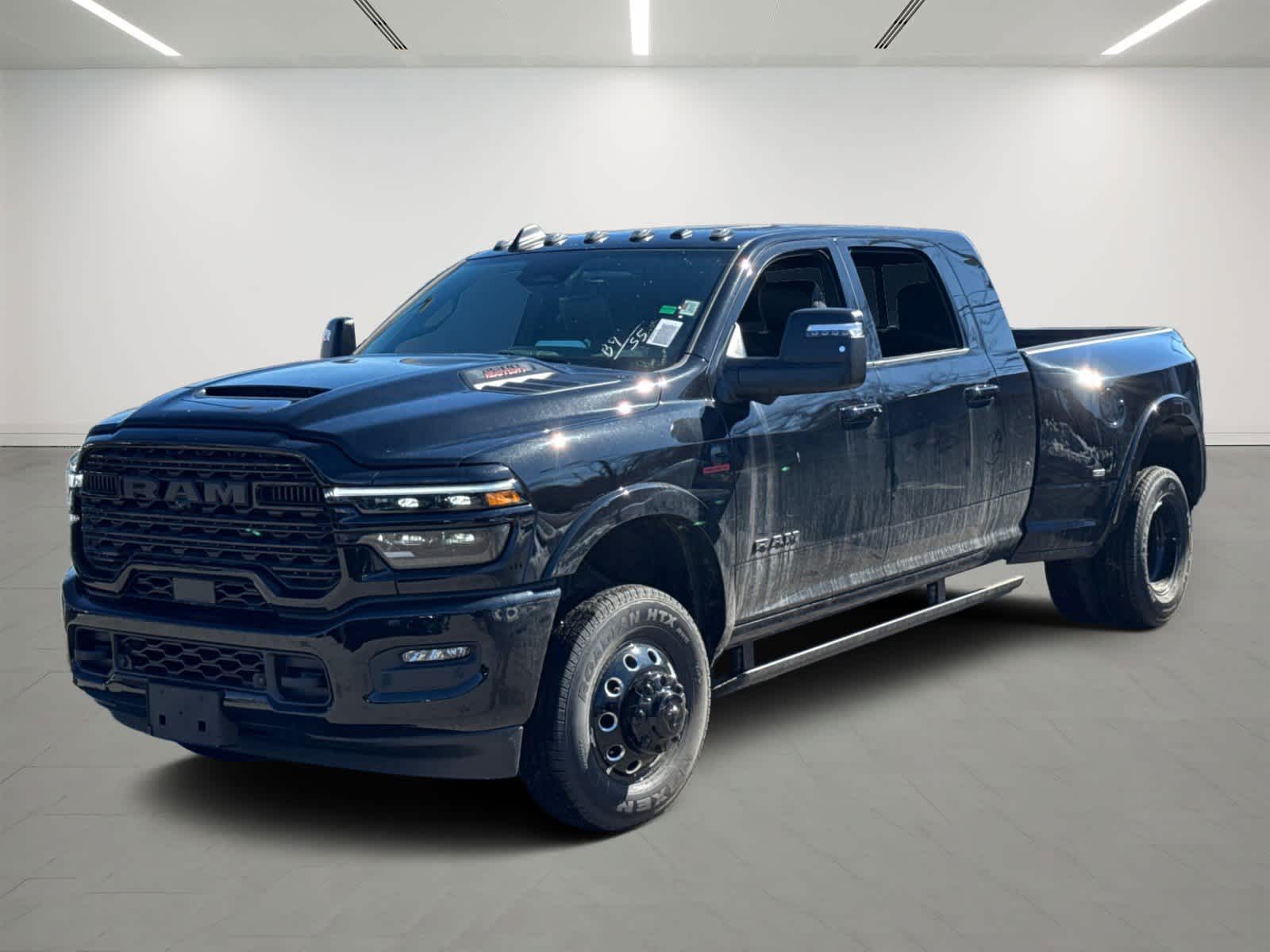 2026 RAM 3500 Limited Mega Cab DRW 4WD