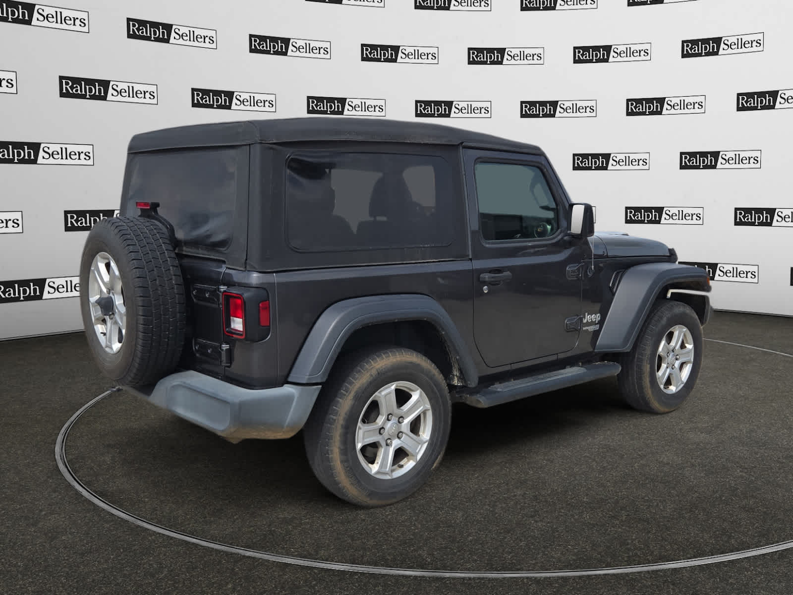 View vehicle photo 6