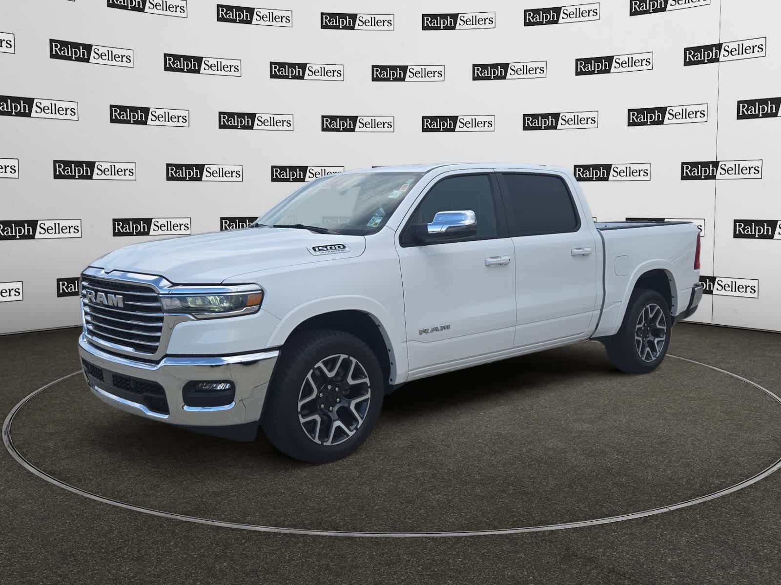 View vehicle photo 2