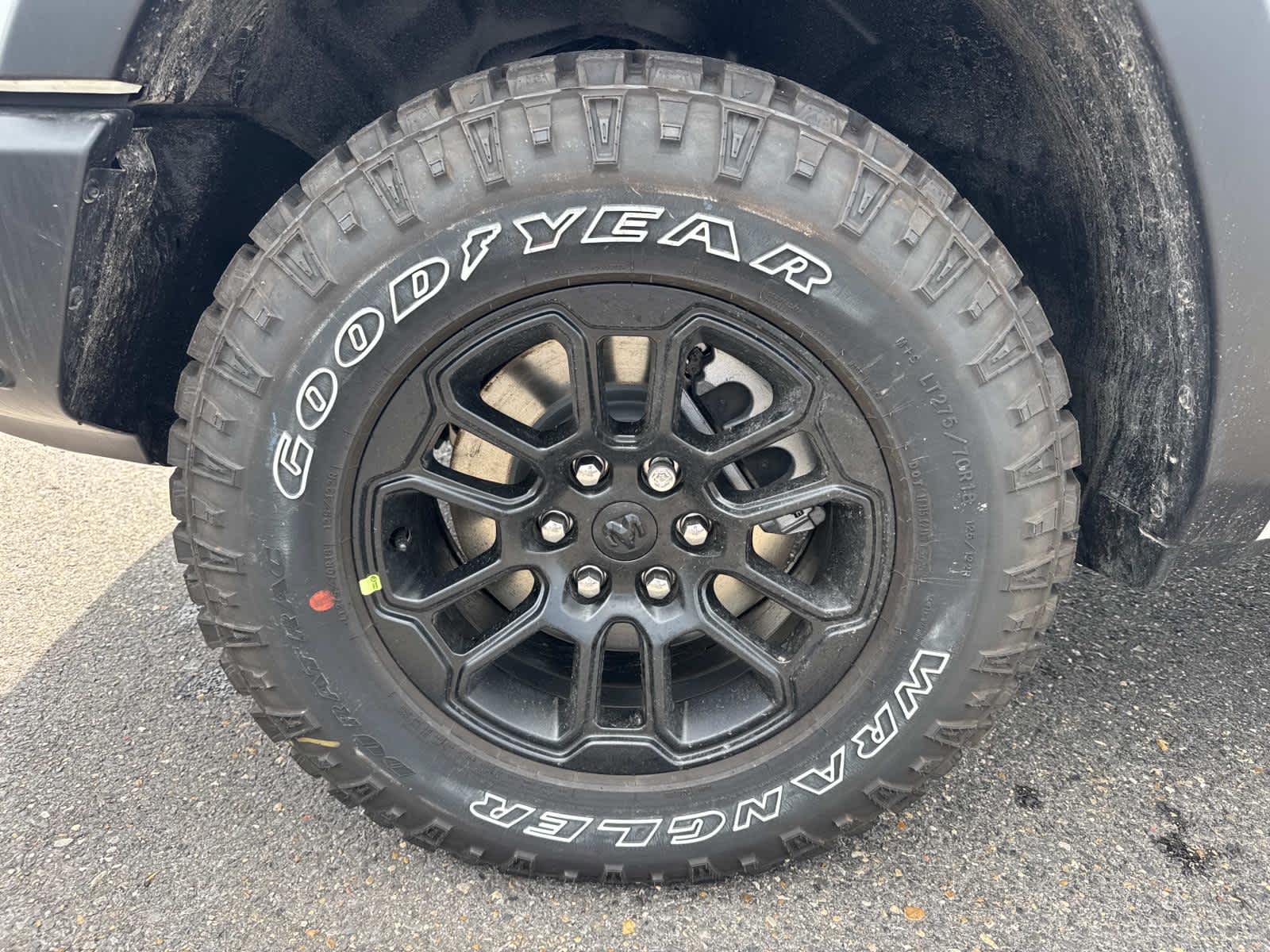 View vehicle photo 3