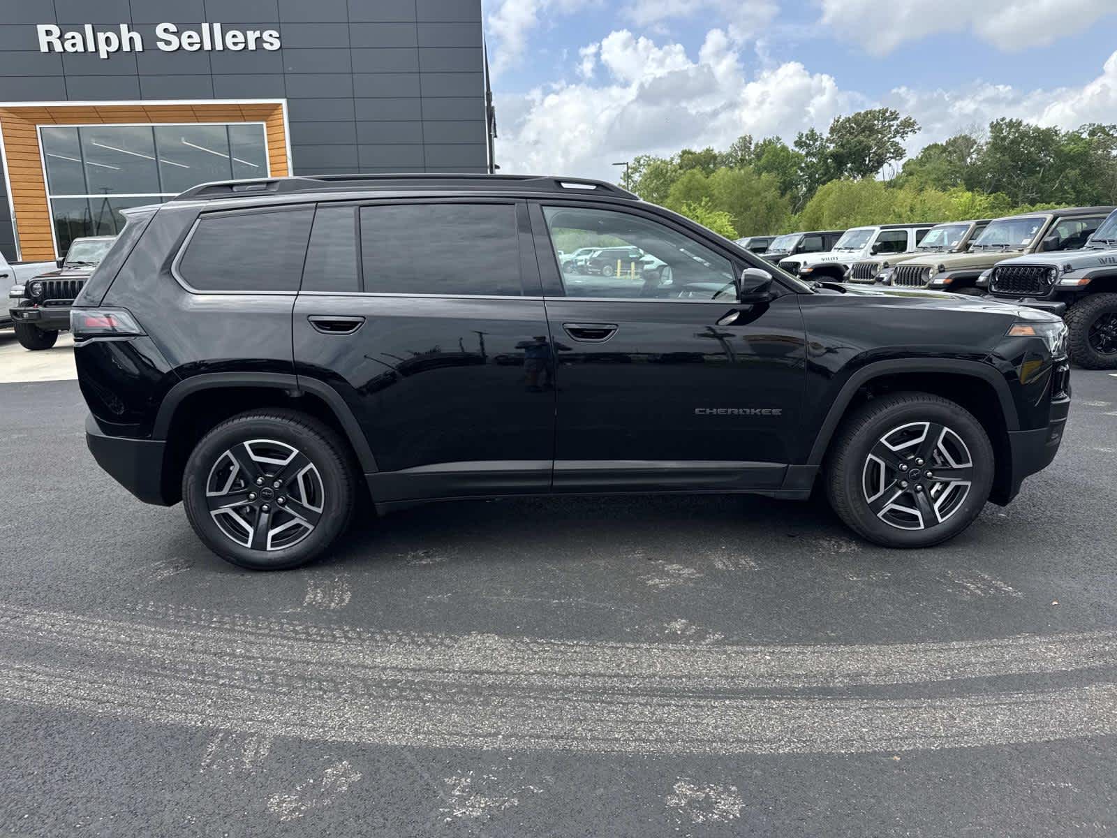 View vehicle photo 6