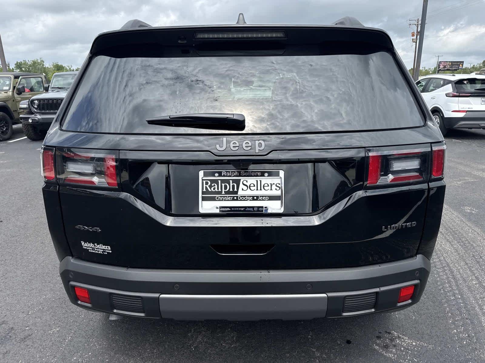 View vehicle photo 5