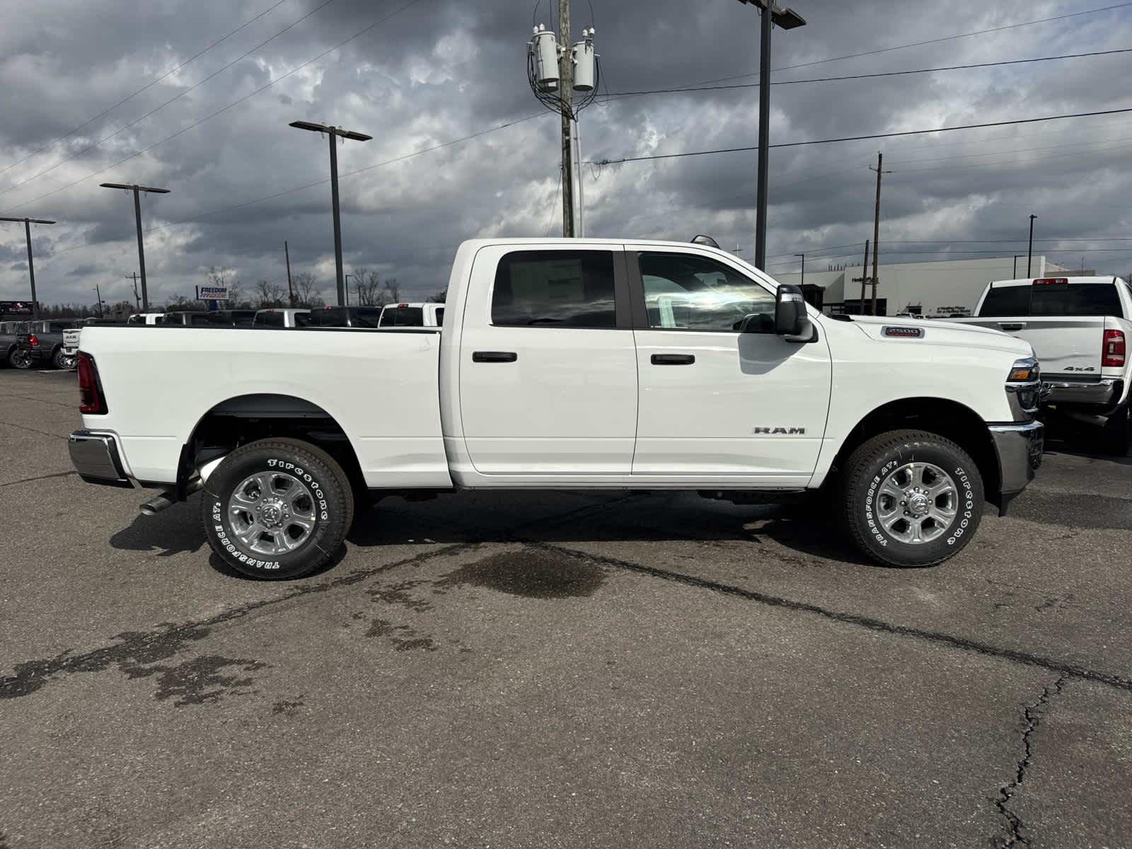 View vehicle photo 6