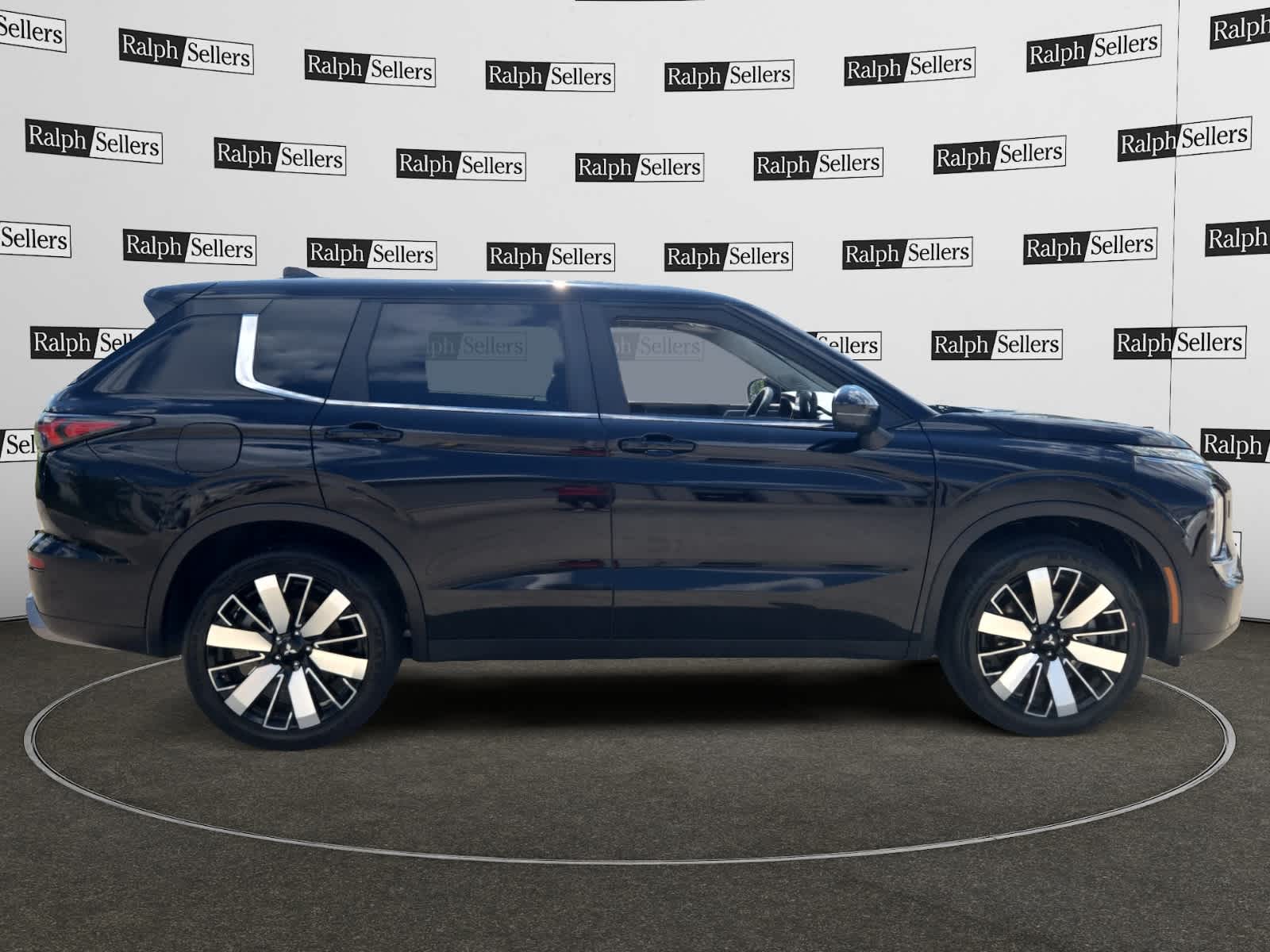 2025 Mitsubishi Outlander #7