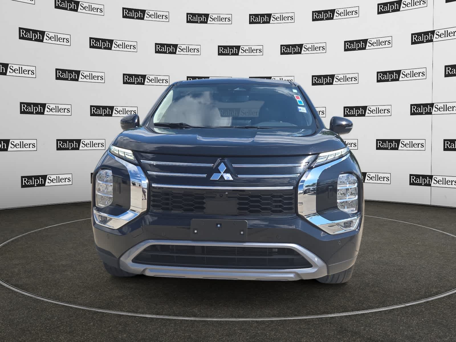 2025 Mitsubishi Outlander #8