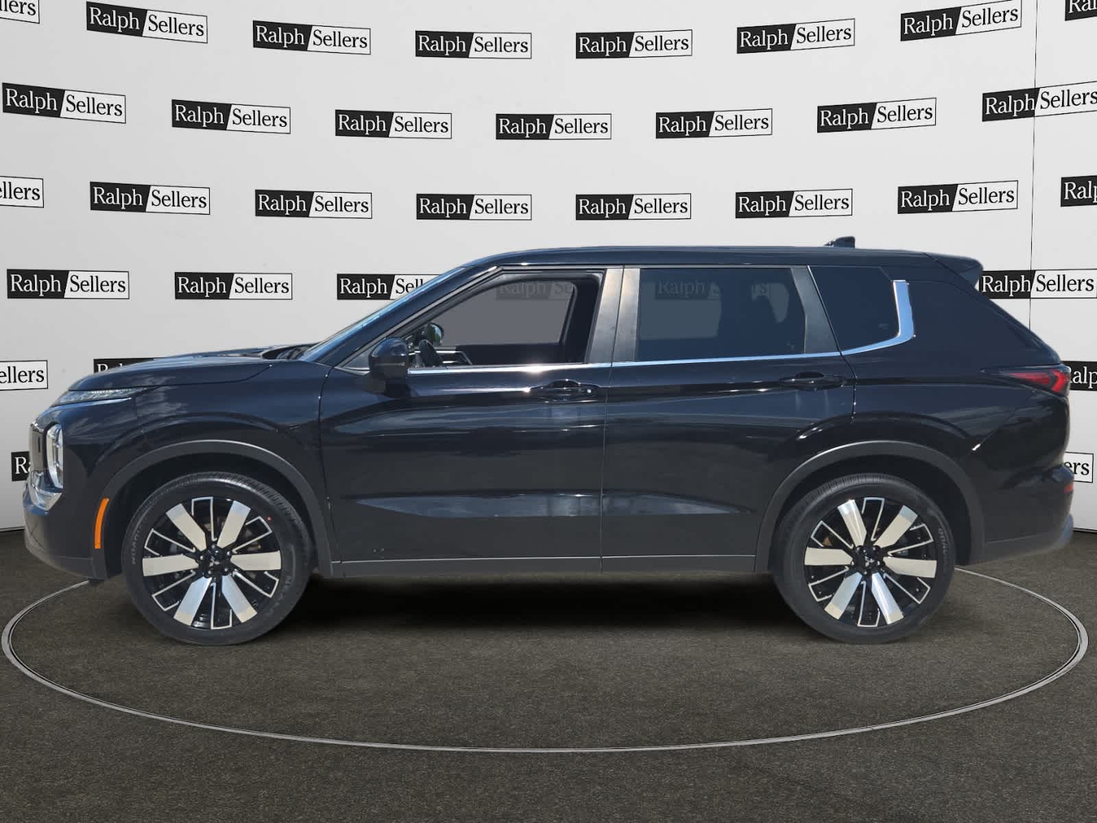 2025 Mitsubishi Outlander #3