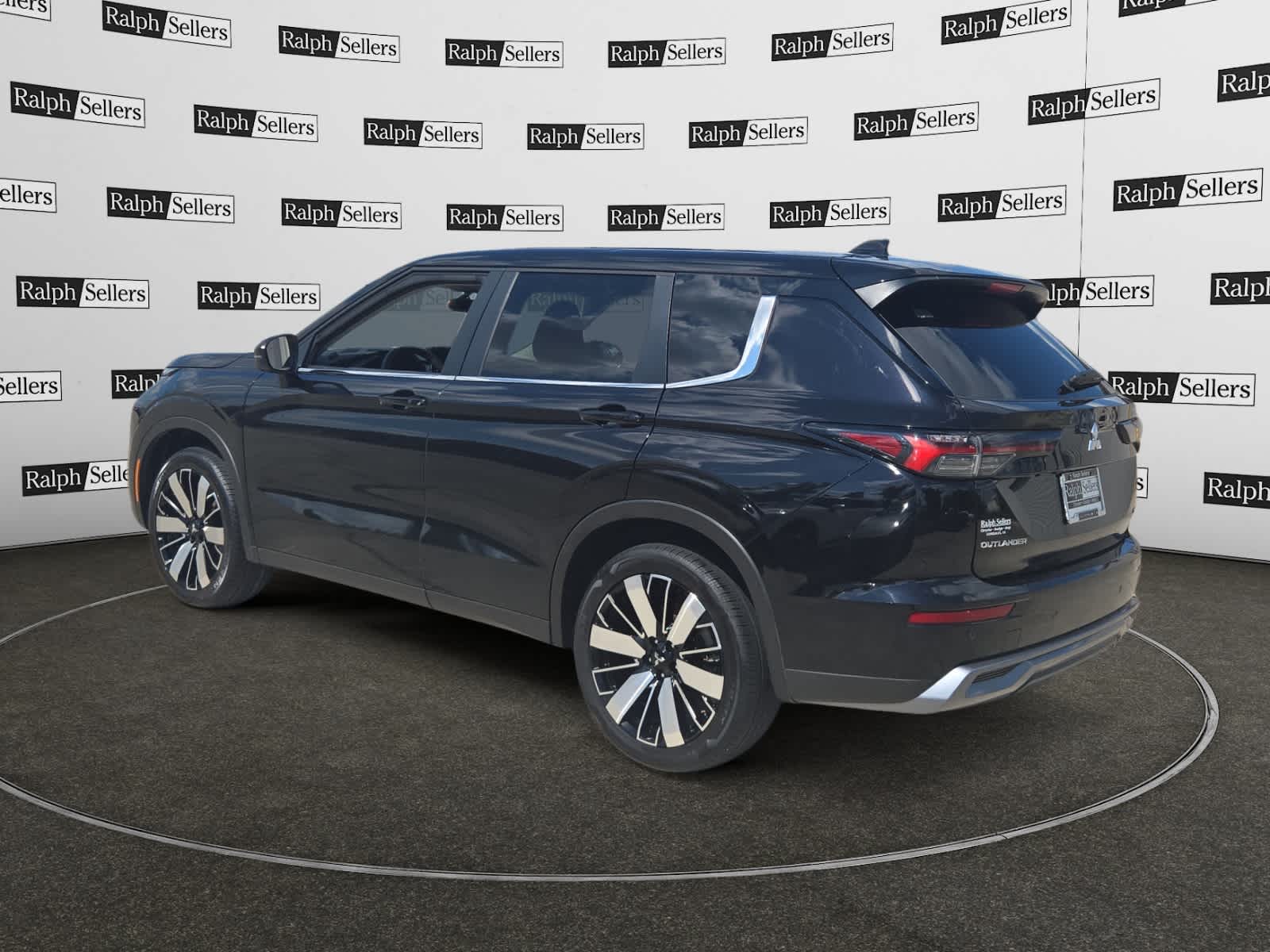 2025 Mitsubishi Outlander #4