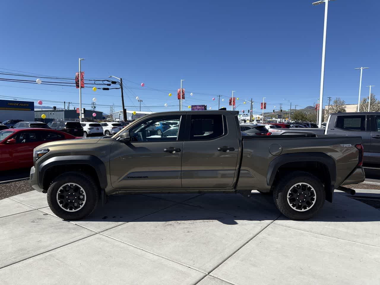 View vehicle photo 2