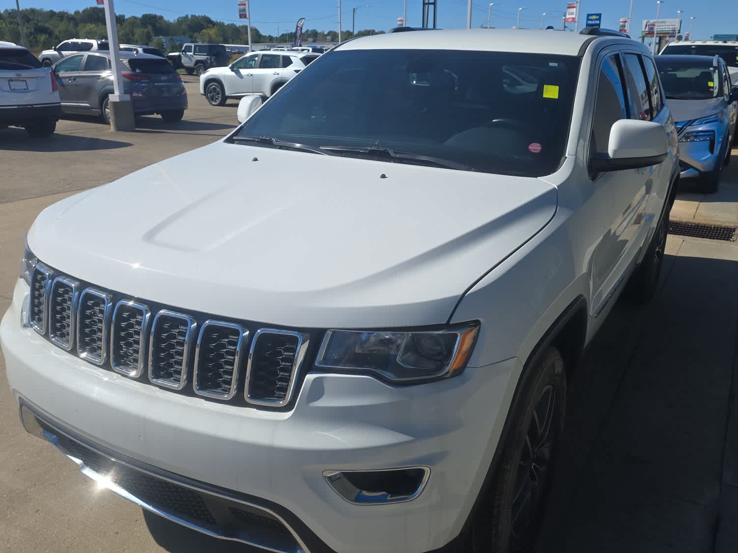 View vehicle photo 2