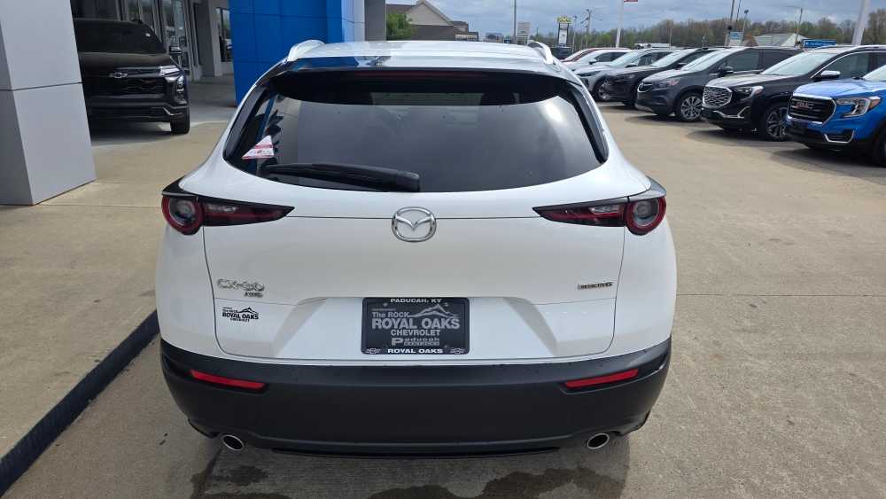 View vehicle photo 4