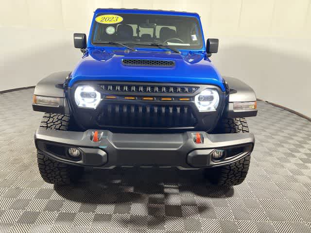 View vehicle photo 3