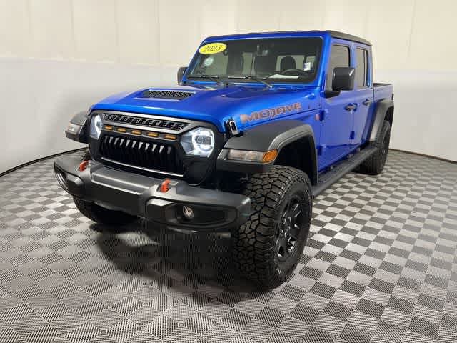 View vehicle photo 4