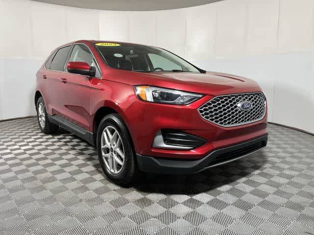 2023 Ford Edge #2