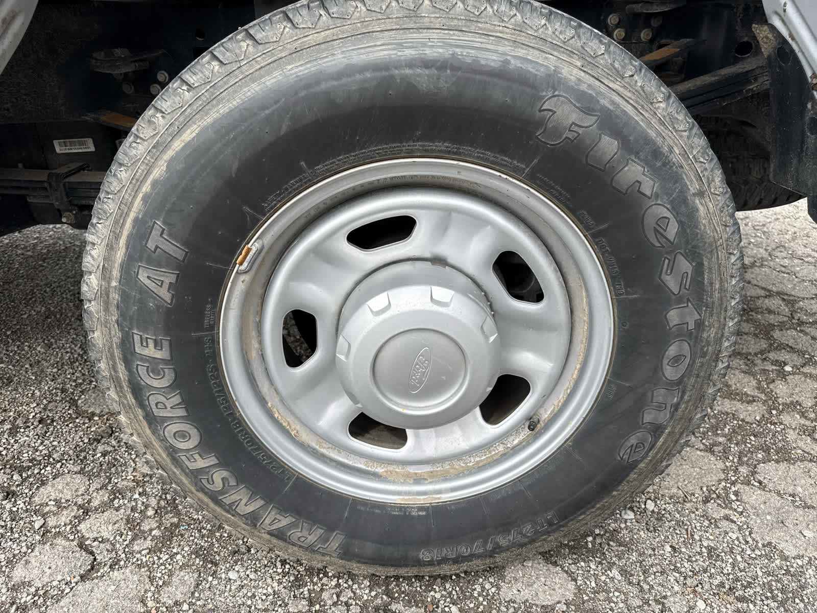 2023 Ford Super Duty F-350 SRW Pickup XL - 4