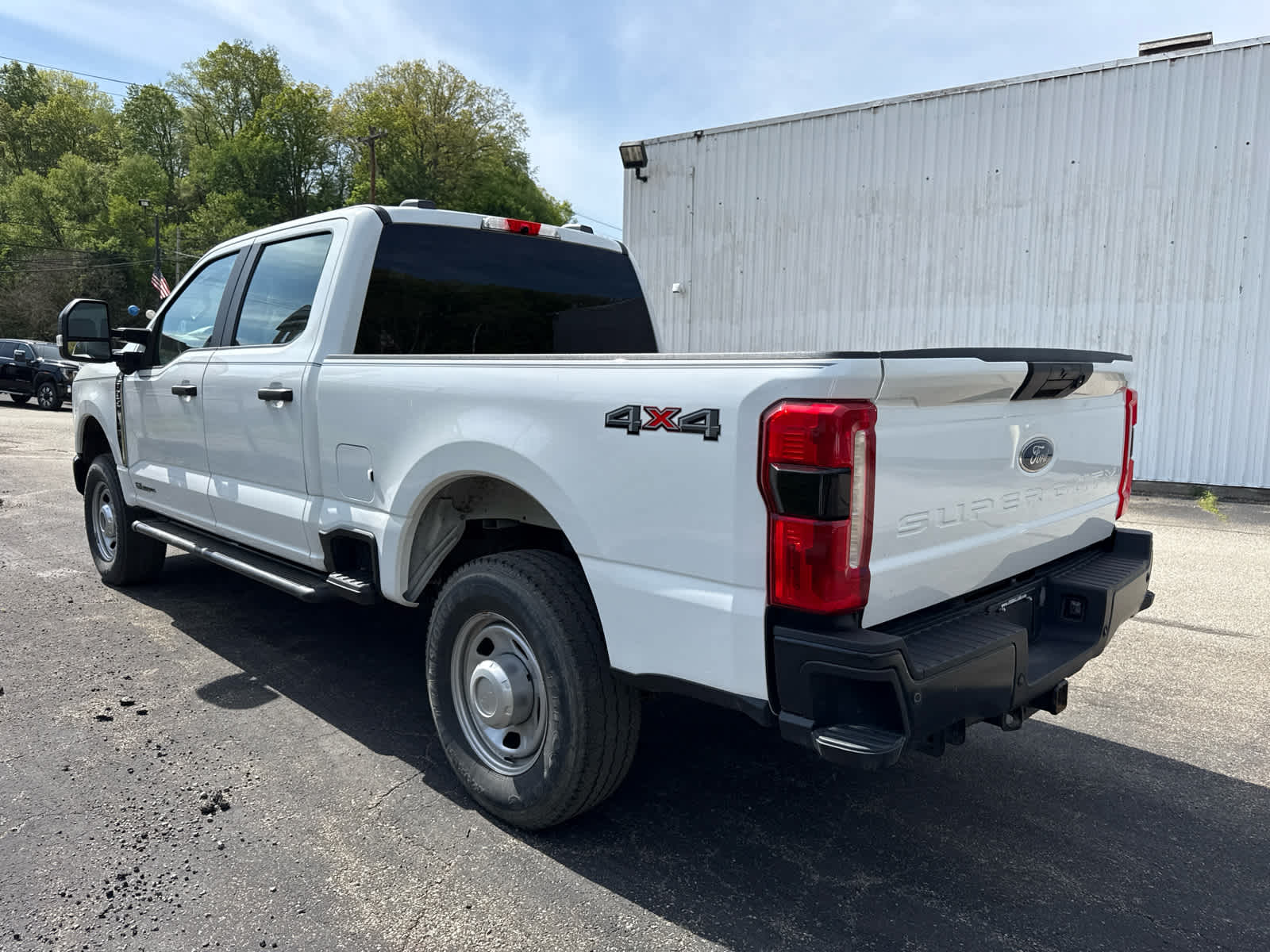 2023 Ford Super Duty F-350 SRW Pickup XL - 5